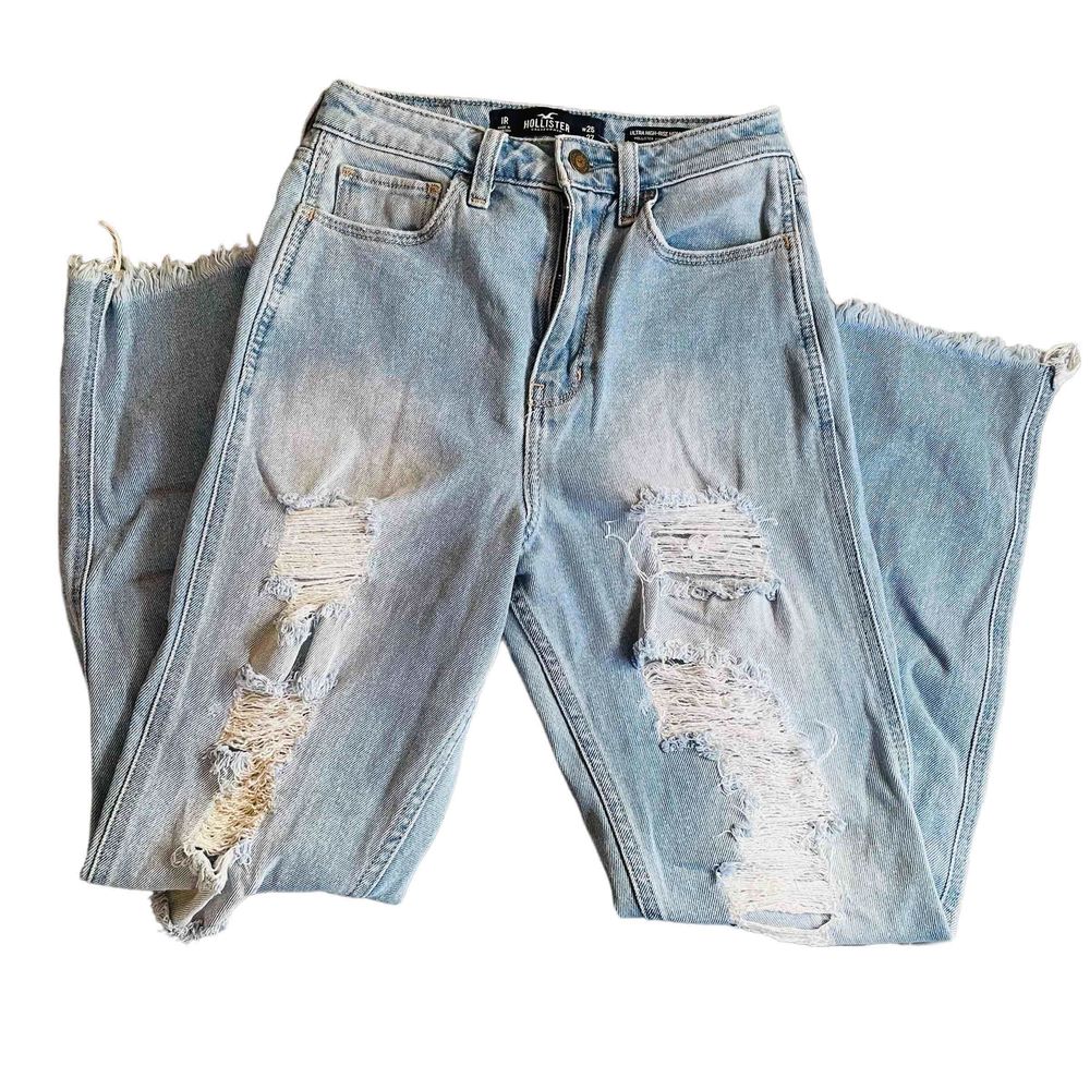 Hollister Ultra High Rise Mom Blue Jeans size W25 L27 (1R)